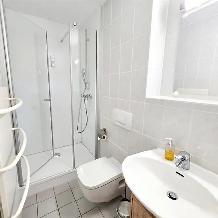 Appartamento Rugana - Klassik Mit 1 Schlafzimmer Und Terrasse B05 *